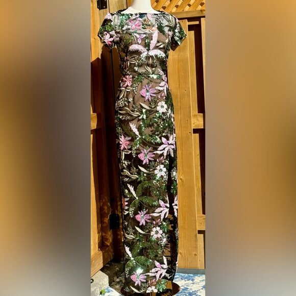🆕 BRONX & BANCO 🧿 NWOT Zinnia Side-Split Sequin & Embroidered Gown, Sz M US 6 - Picture 7 of 15